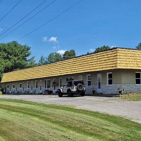 Maciver'S Motel And Camp Blind River Екстериор снимка