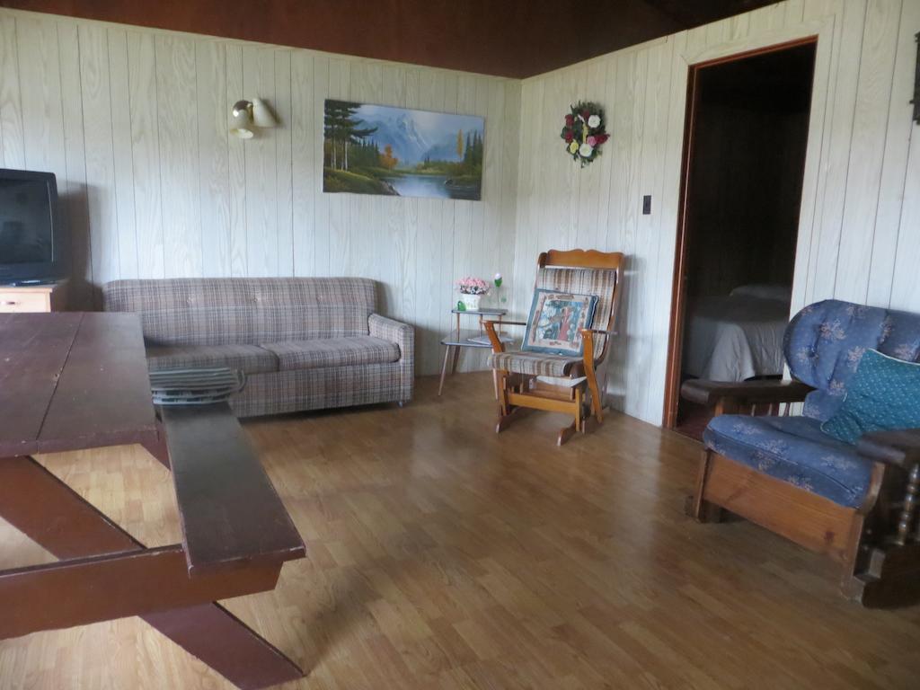 Maciver'S Motel And Camp Blind River Стая снимка
